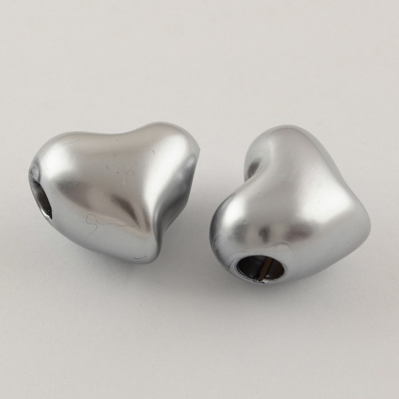 Plastové akrylové korálky 19,5x23,5x16mm 1ks strieborné perleťové srdce