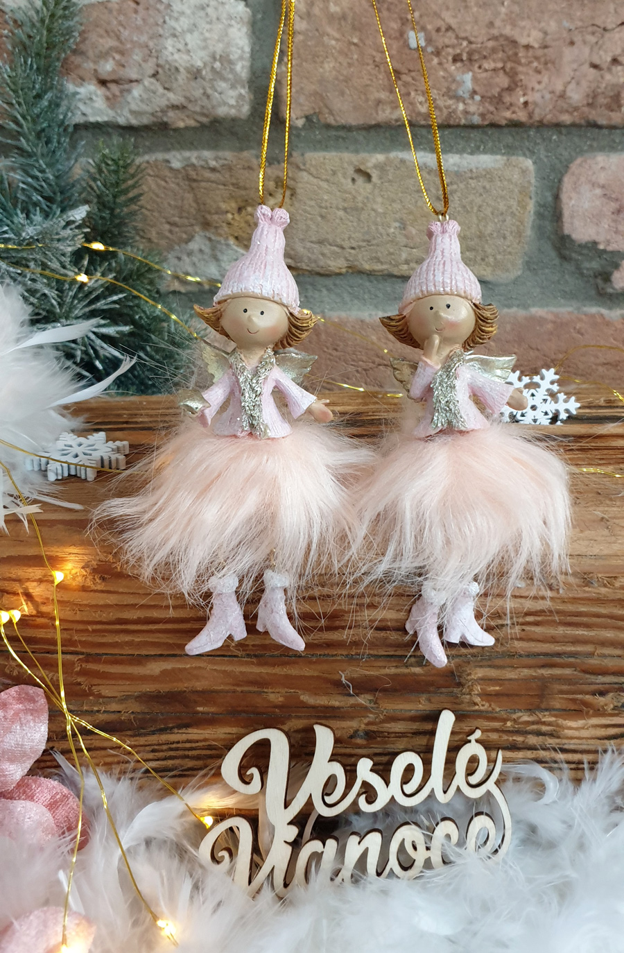 Dievčatká keramické anjelky ružové s kožušinovou sukničkou na zavesenie 1 pár 