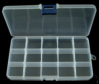 Plastový box 15 priehradok, 10cmx17.5cm 1ks stredný
