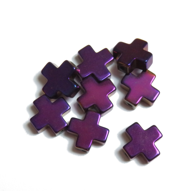Hematit fialový krížik 8x8x3mm 1ks