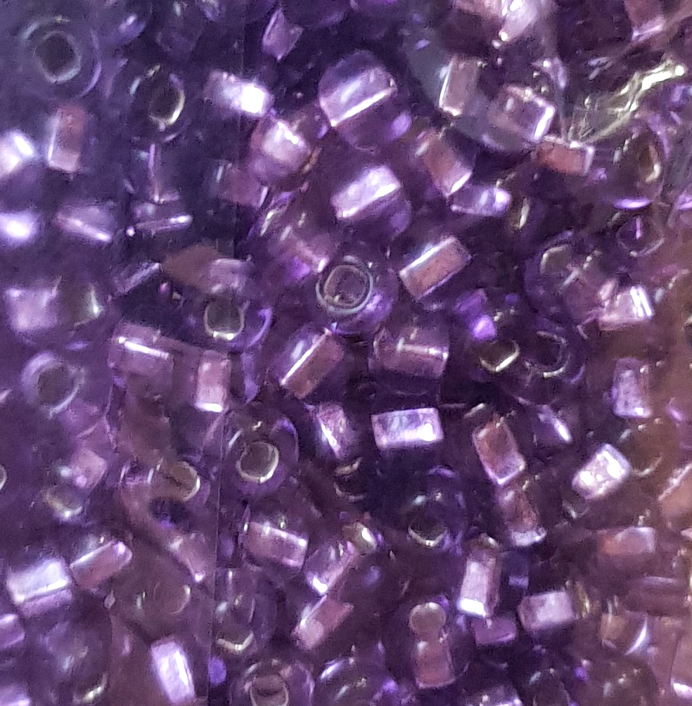 PRECIOSA sklenený rokajl 50g 6/0 - 4mm, fialová s prieťahom  č. 273